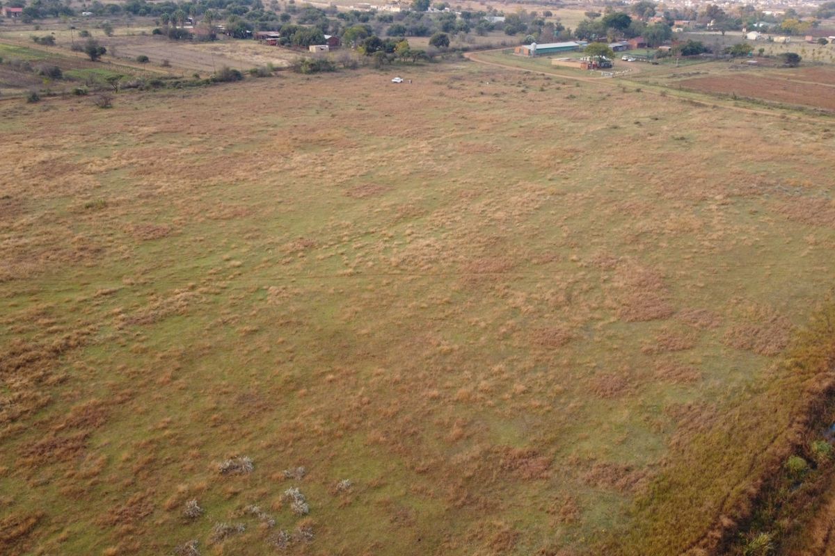 Beautiful, Scenic 13,7Ha clean Canvass - Photo 5