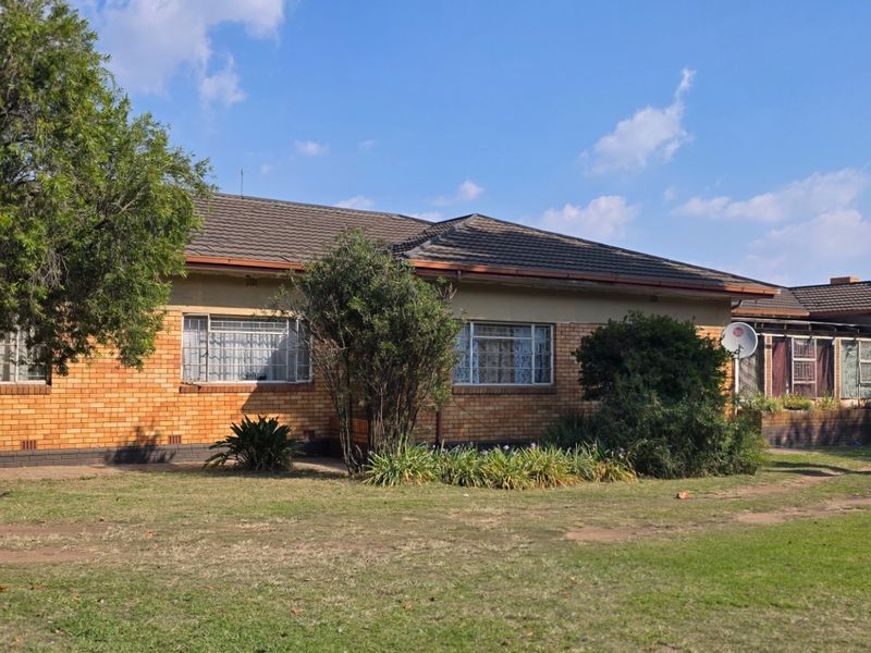 House For Sale in Witbank Ext 3 - Photo 3