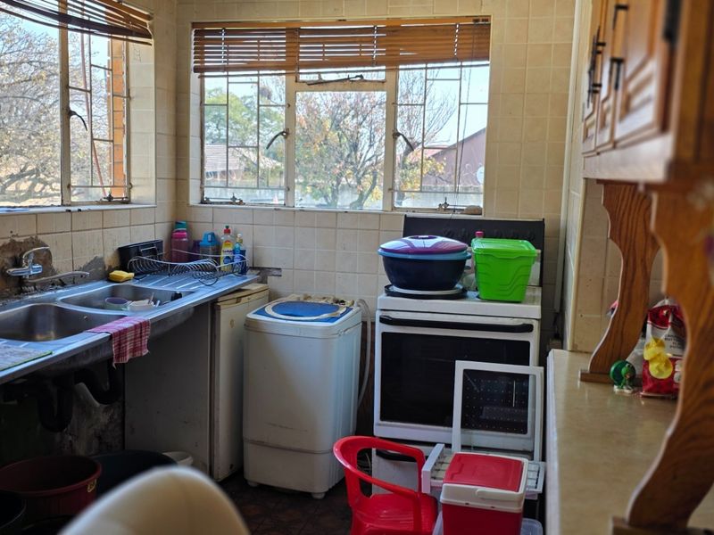 House For Sale in Witbank Ext 3 - Photo 5