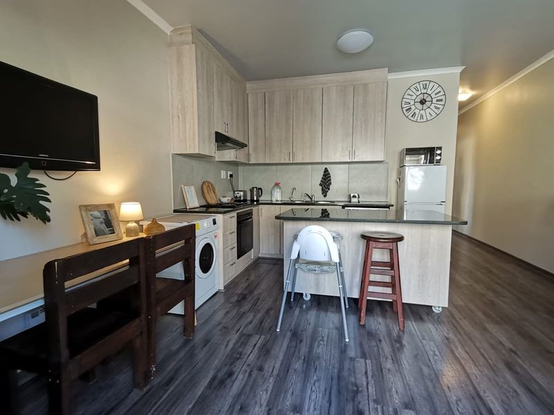 3 Bedroom Townhouse to Rent in Oude Chardonnay Estate, Paarl - Photo 6