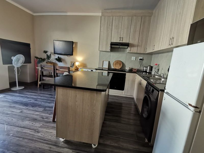 3 Bedroom Townhouse to Rent in Oude Chardonnay Estate, Paarl - Photo 5
