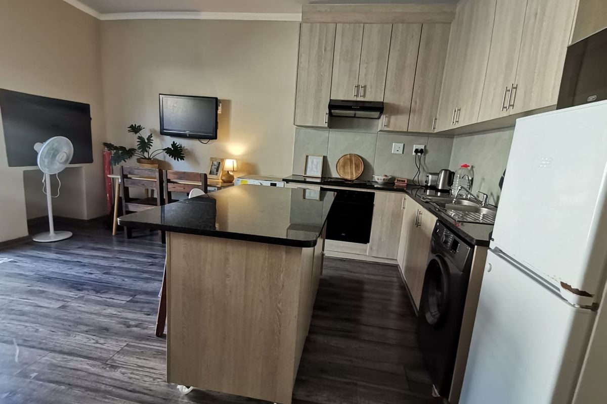 3 Bedroom Townhouse to Rent in Oude Chardonnay Estate, Paarl - Photo 5