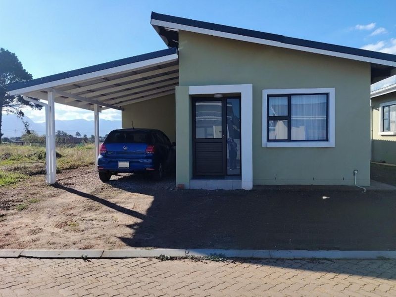 House For Sale in Pacaltsdorp, George - Photo 1
