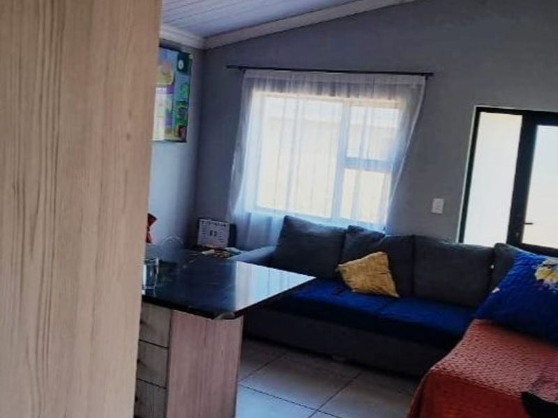 House For Sale in Pacaltsdorp, George - Photo 3
