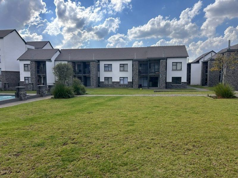 Townhouse For Sale in Kempton Park AH, Kempton Park - Photo 5