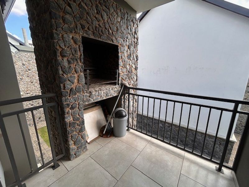 Townhouse For Sale in Kempton Park AH, Kempton Park - Photo 8