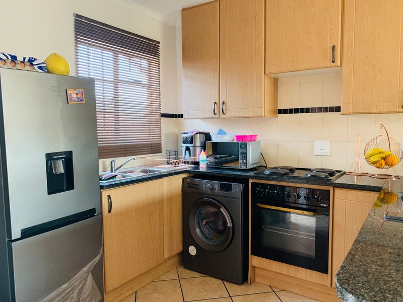 2 bedroom Apartment For Sale in Theresapark, Akasia - Photo 10