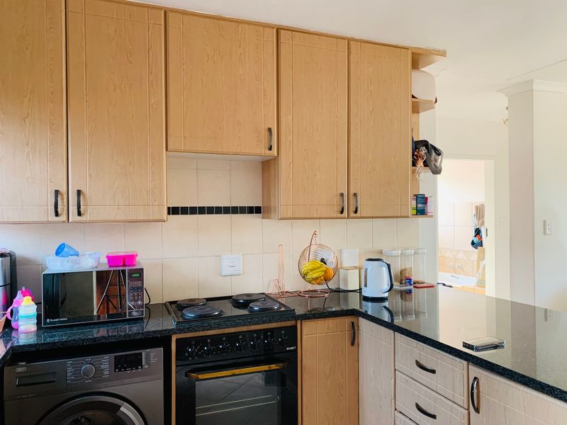 2 bedroom Apartment For Sale in Theresapark, Akasia - Photo 6