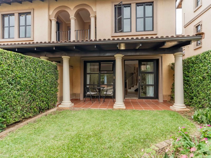 SPACIOUS SUNNY DUPLEX IN LA PIAZZA - Photo 8