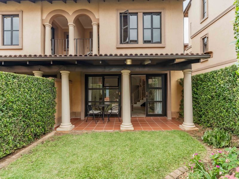 SPACIOUS SUNNY DUPLEX IN LA PIAZZA - Photo 7