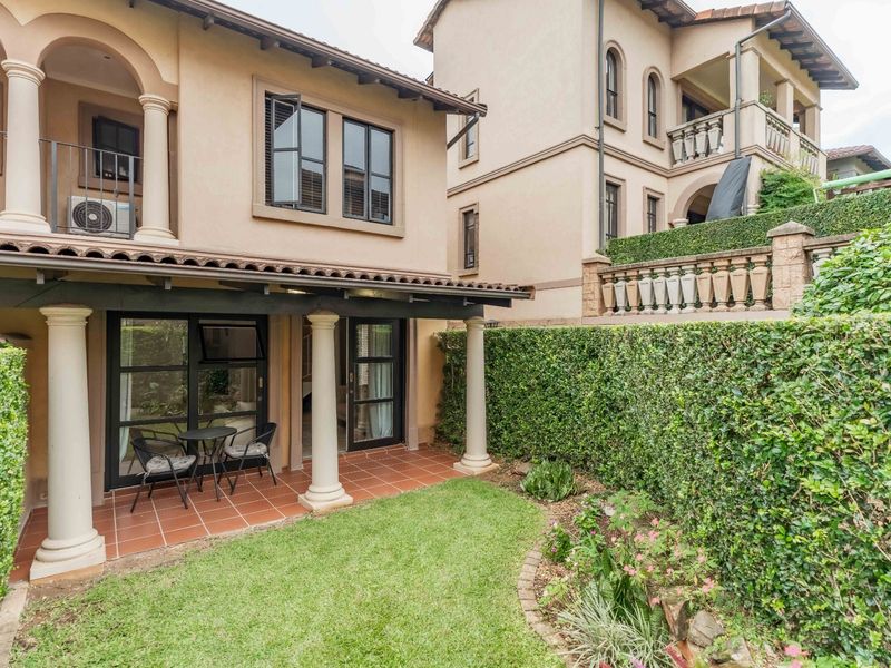 SPACIOUS SUNNY DUPLEX IN LA PIAZZA - Photo 4