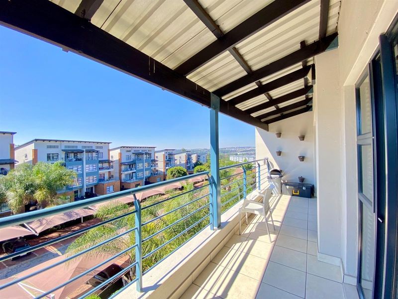 Apartment To Rent in Greenstone Hill, Edenvale - Photo 2