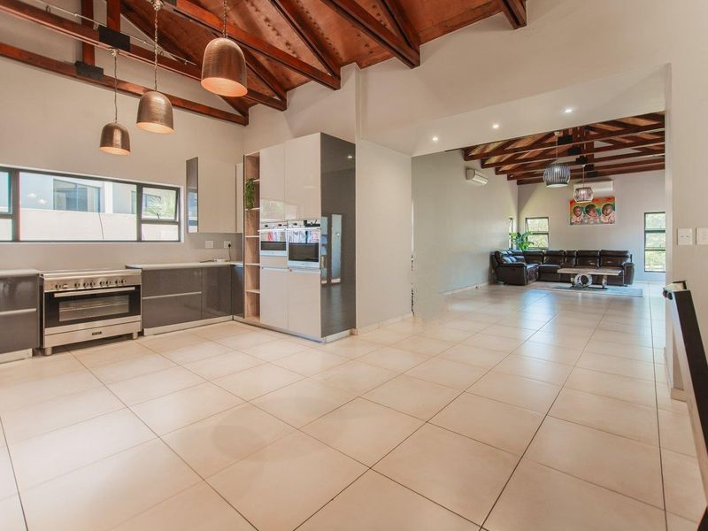 Contemporary Farmhouse Living on the Greenbelt in Copperleaf Golf and Country Estate - Photo 5