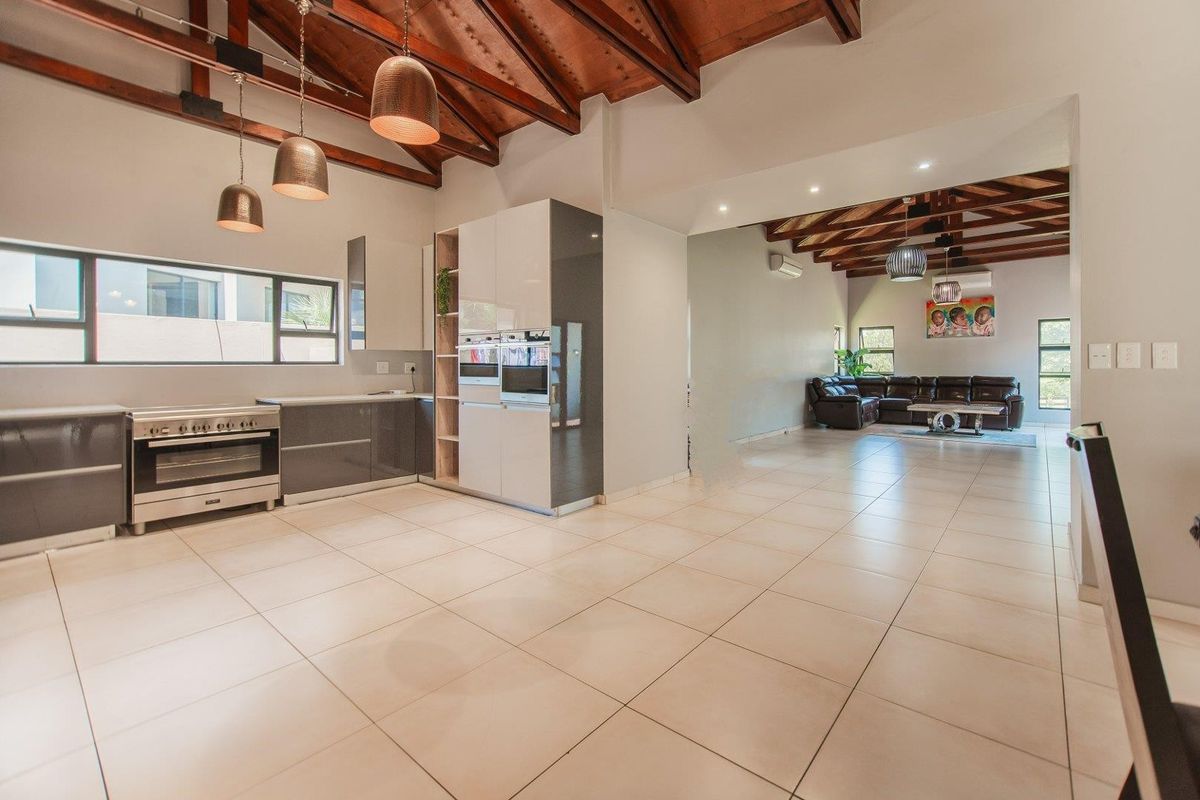 Contemporary Farmhouse Living on the Greenbelt in Copperleaf Golf and Country Estate - Photo 5