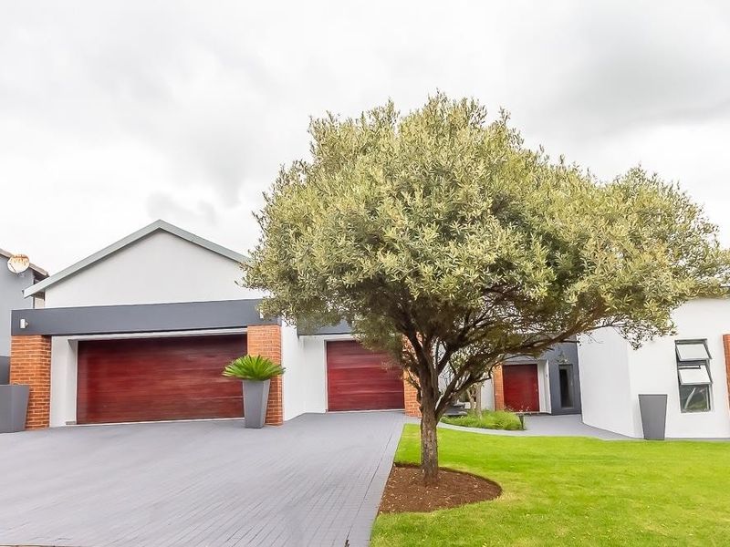Contemporary Farmhouse Living on the Greenbelt in Copperleaf Golf and Country Estate - Photo 2