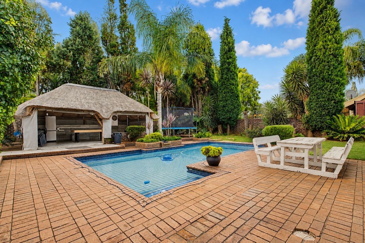 Entertainer’s Dream in Sunward Park! - Photo 5