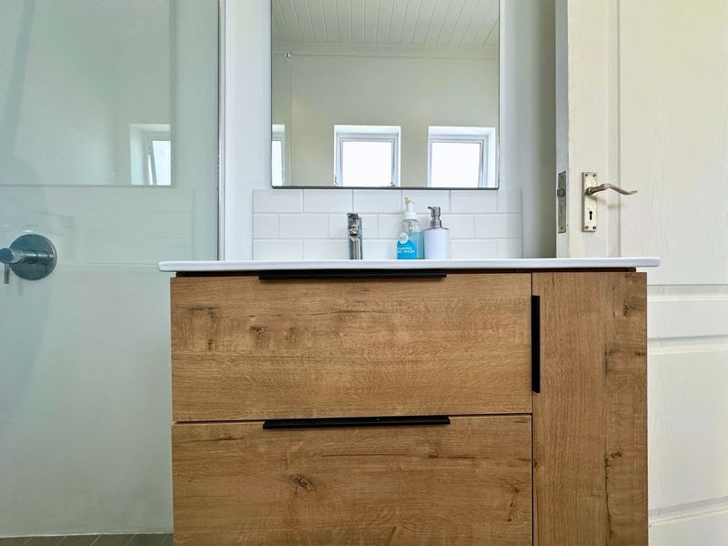 Fully Furnished Studio at The Dunes - Your Coastal Escape and Private Cinema in One - Photo 9
