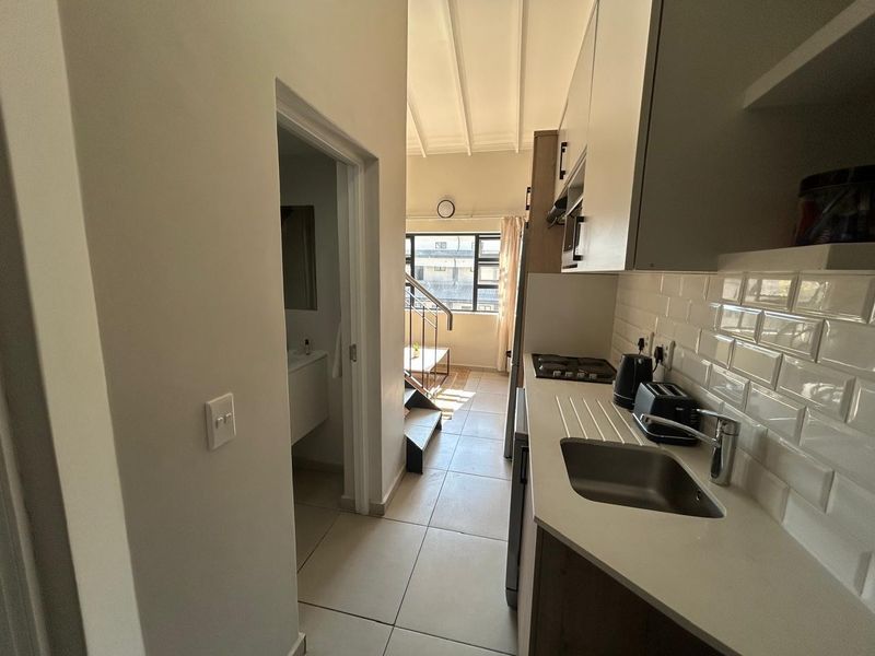 2 Bed Loft Apartment To Rent in Fourways, Sandton - Photo 4