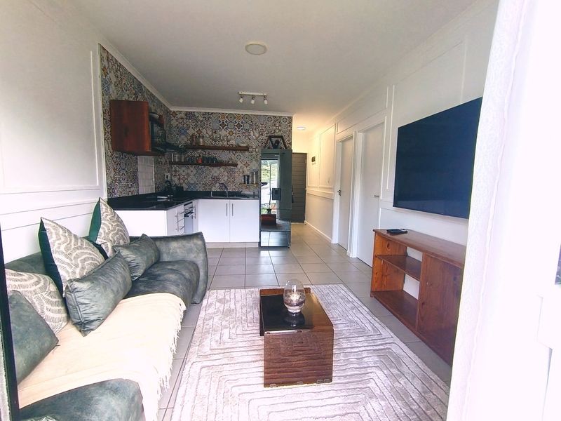 Fully Furnished 2-Bedroom Apartment To Rent at The Woods, Waterfall - Photo 3