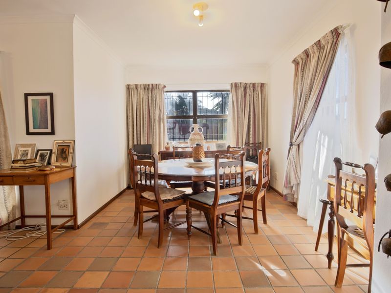 Spacious Family Haven in Flamingo Vlei - Photo 9