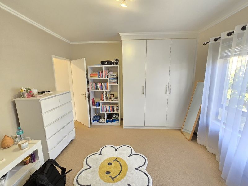 2 bed 2 bath apartment in Bryanston - Photo 10