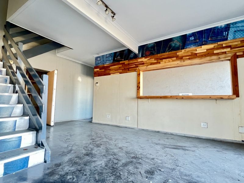 Neat and Secure Warehouse with Yard To Let in Montague Gardens, Cape Town - Photo 9