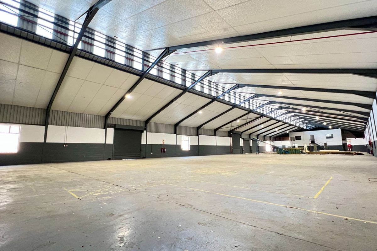 Neat and Secure Warehouse with Yard To Let in Montague Gardens, Cape Town - Photo 3