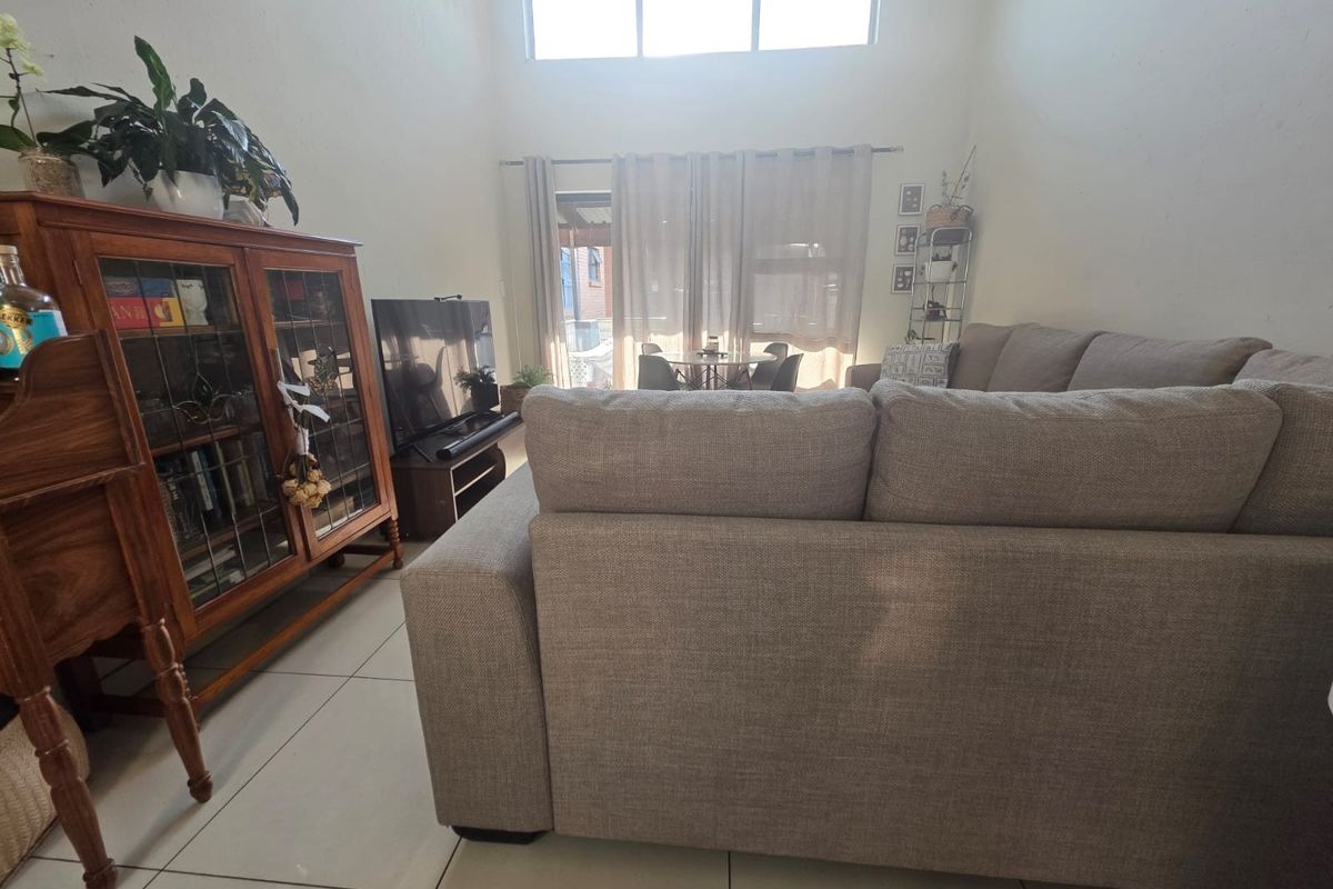 3 Bedroom Apartment For Sale in Boksburg North, Boksburg - Photo 2