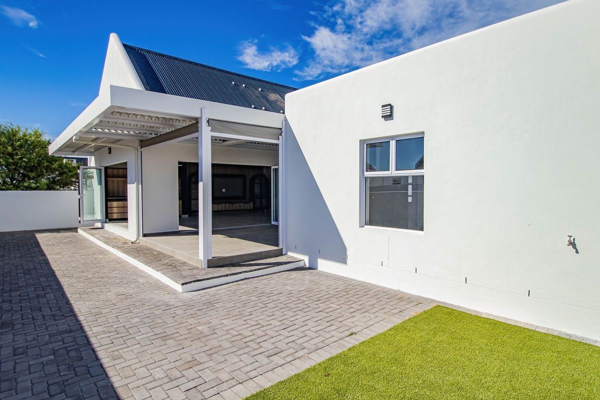 Magnificently Coastal Featuring Fresh Interior and Exterior Paint - Photo 5