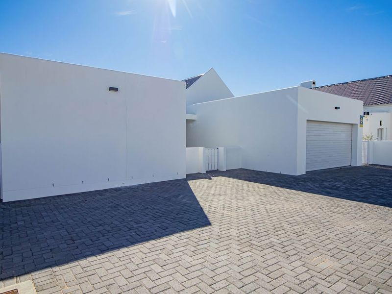 Magnificently Coastal Featuring Fresh Interior and Exterior Paint - Photo 7