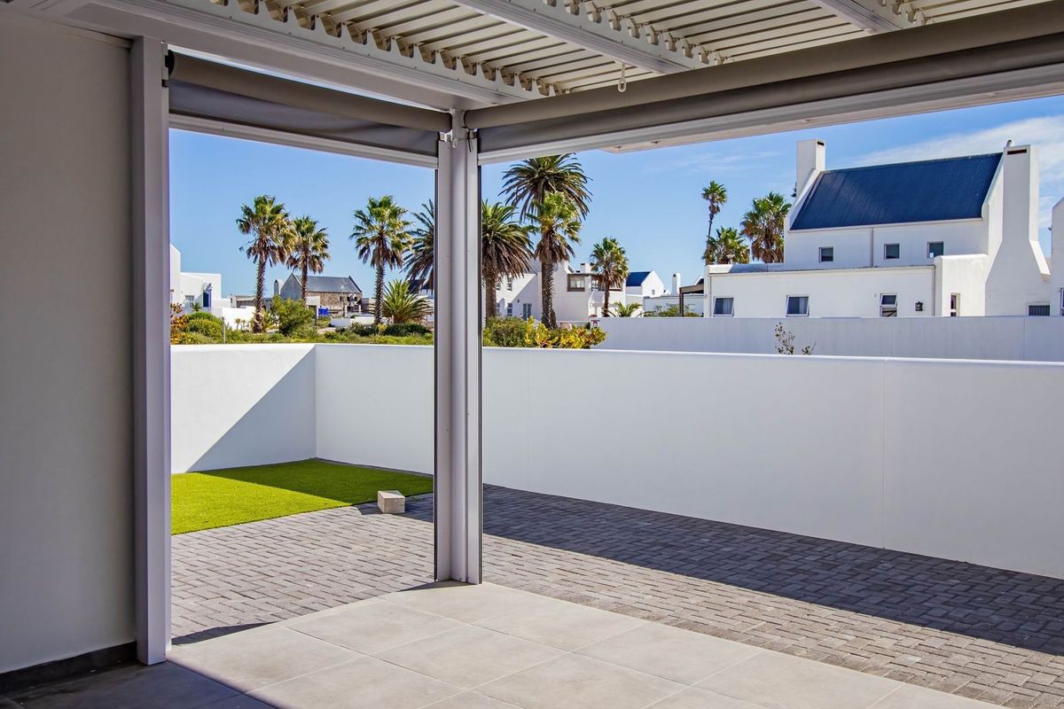 Magnificently Coastal Featuring Fresh Interior and Exterior Paint - Photo 4