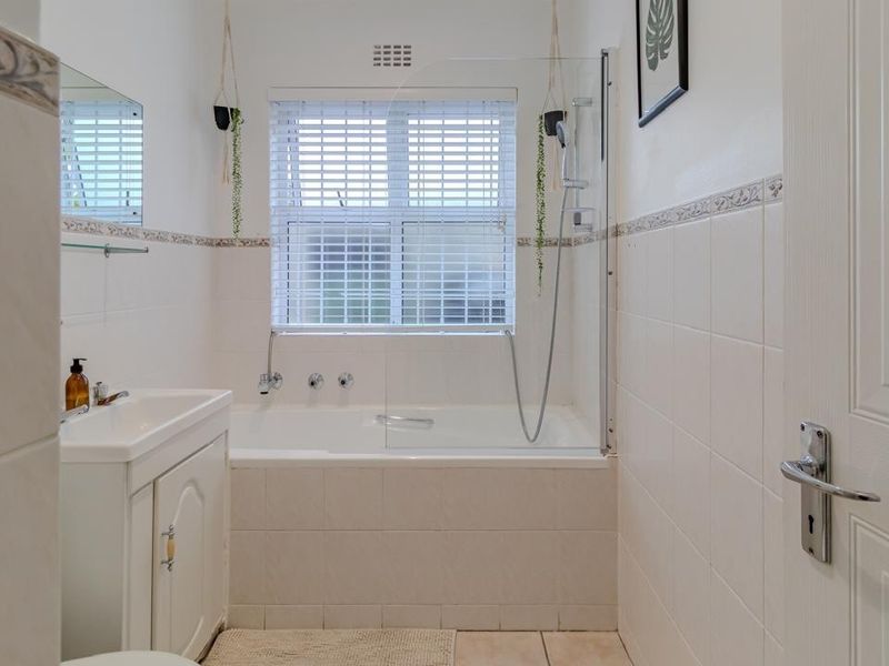 House For Sale in Sunningdale, Blouberg - Photo 5