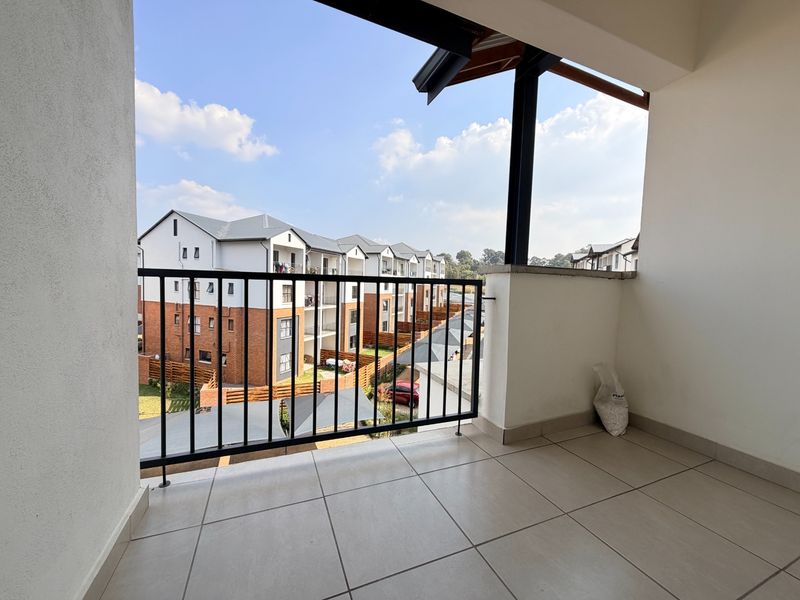 Apartment To Rent in Linbro Park, Sandton - Photo 2