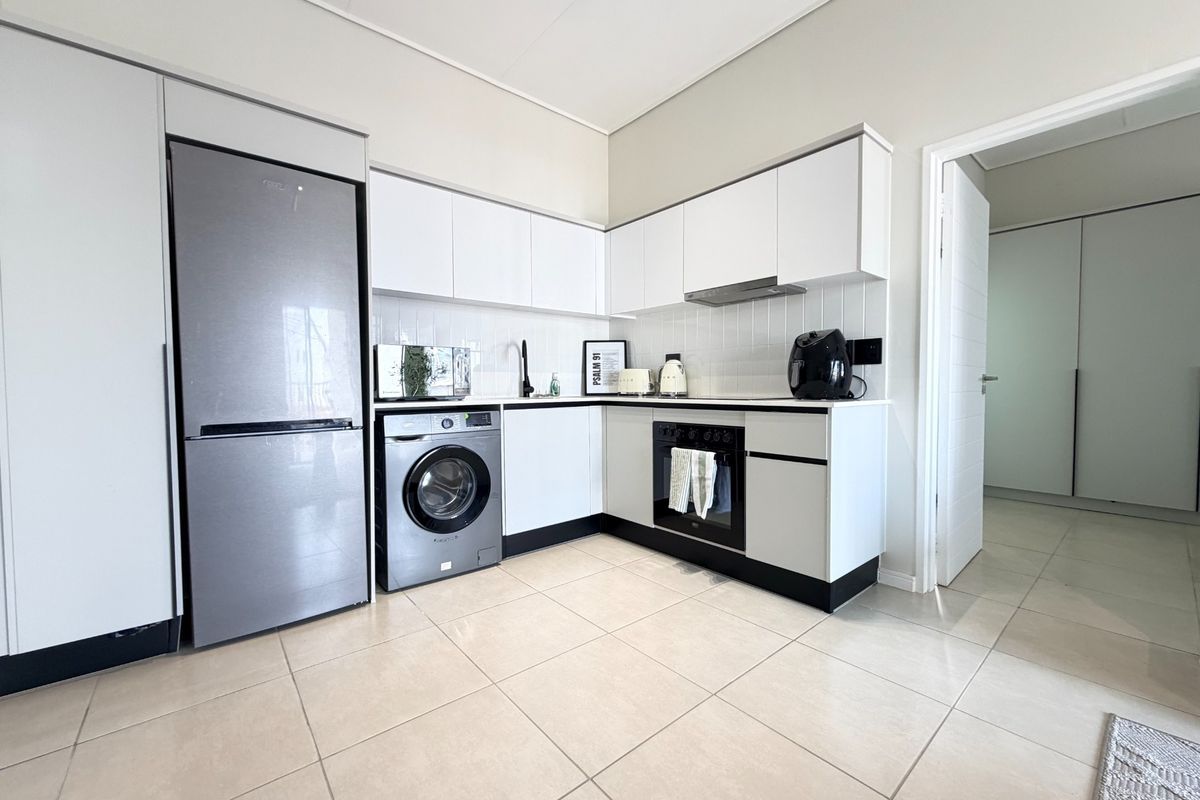Apartment To Rent in Linbro Park, Sandton - Photo 4
