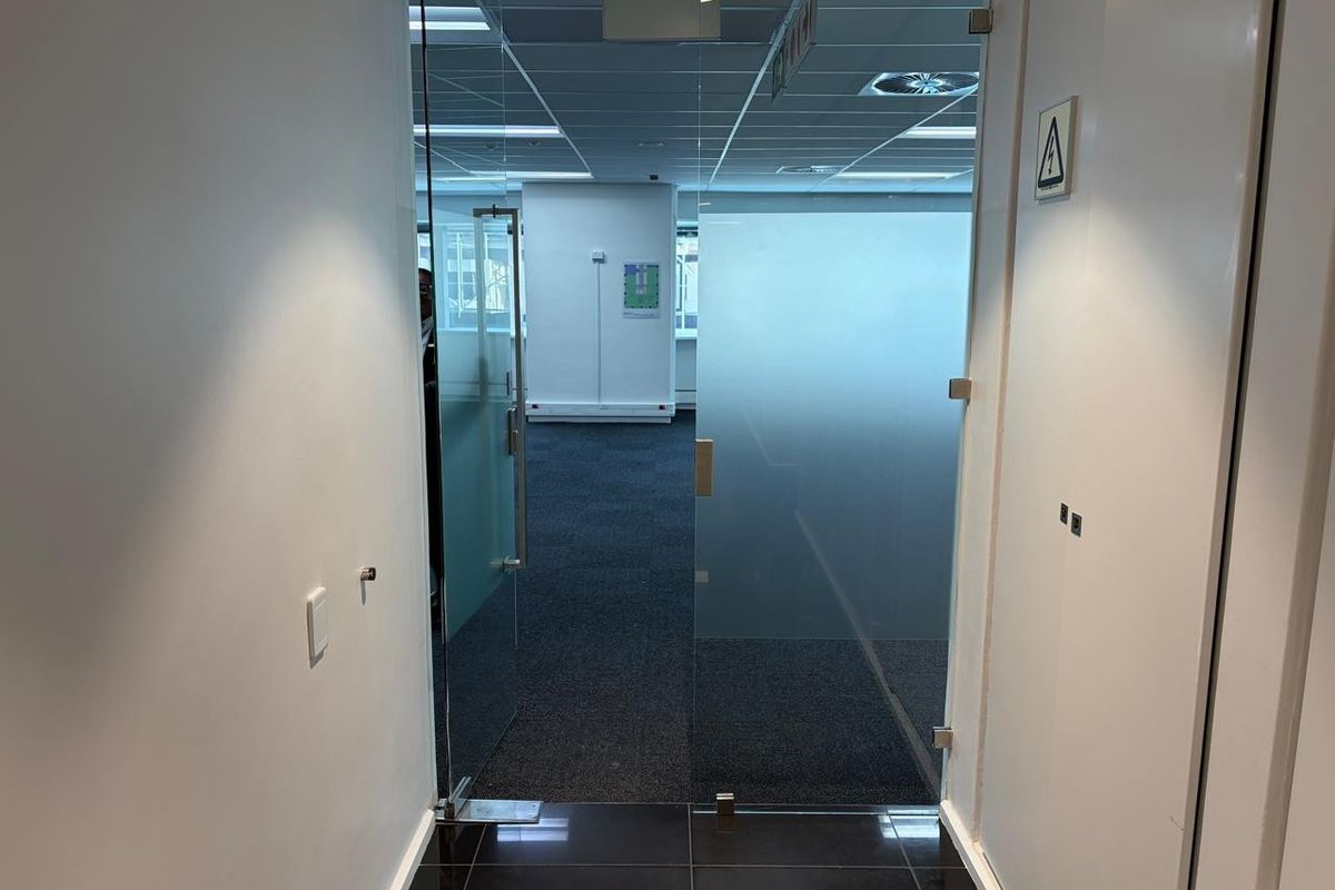 Office To Rent in Foreshore, Cape Town - Photo 4