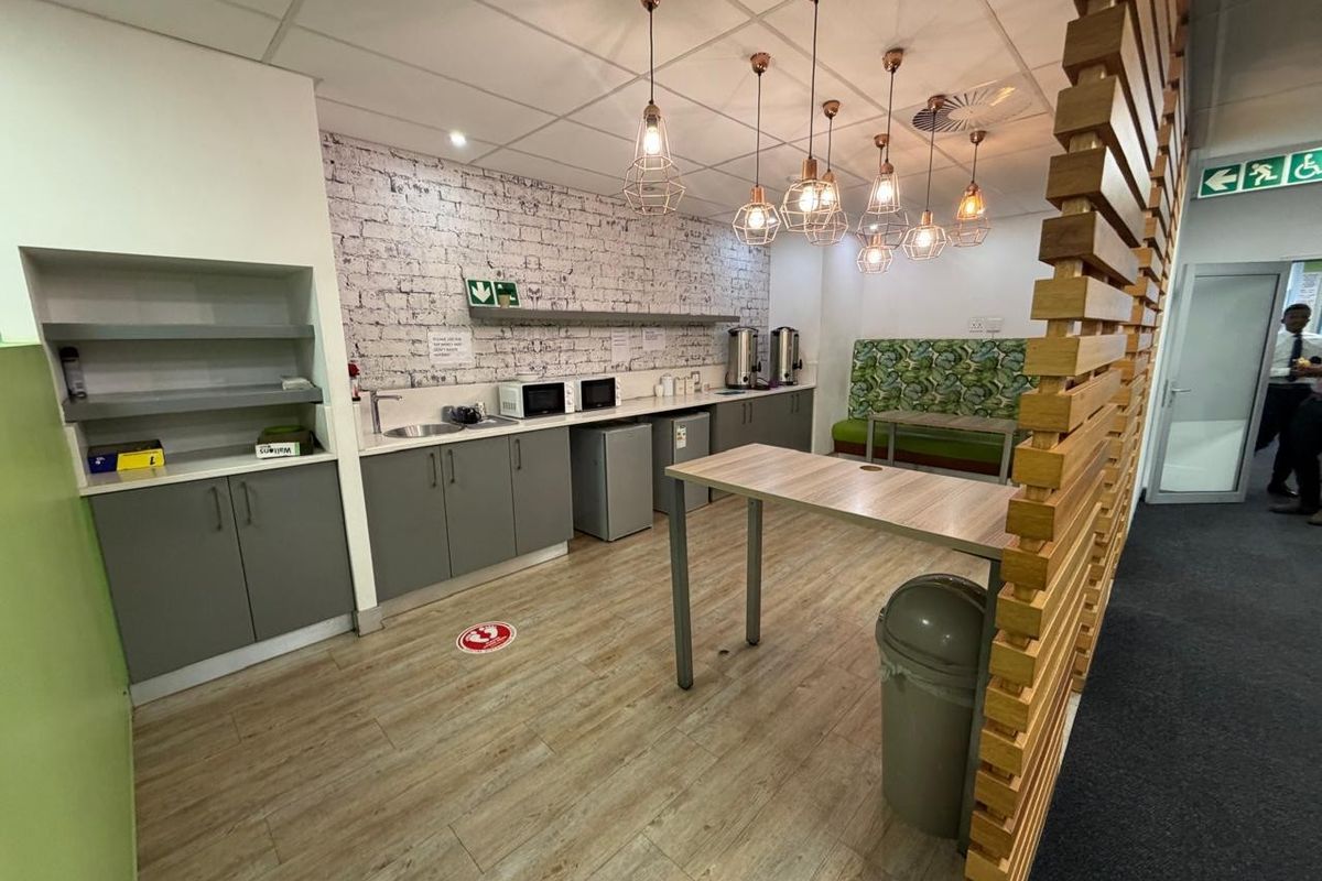 Office To Rent in Foreshore, Cape Town - Photo 5