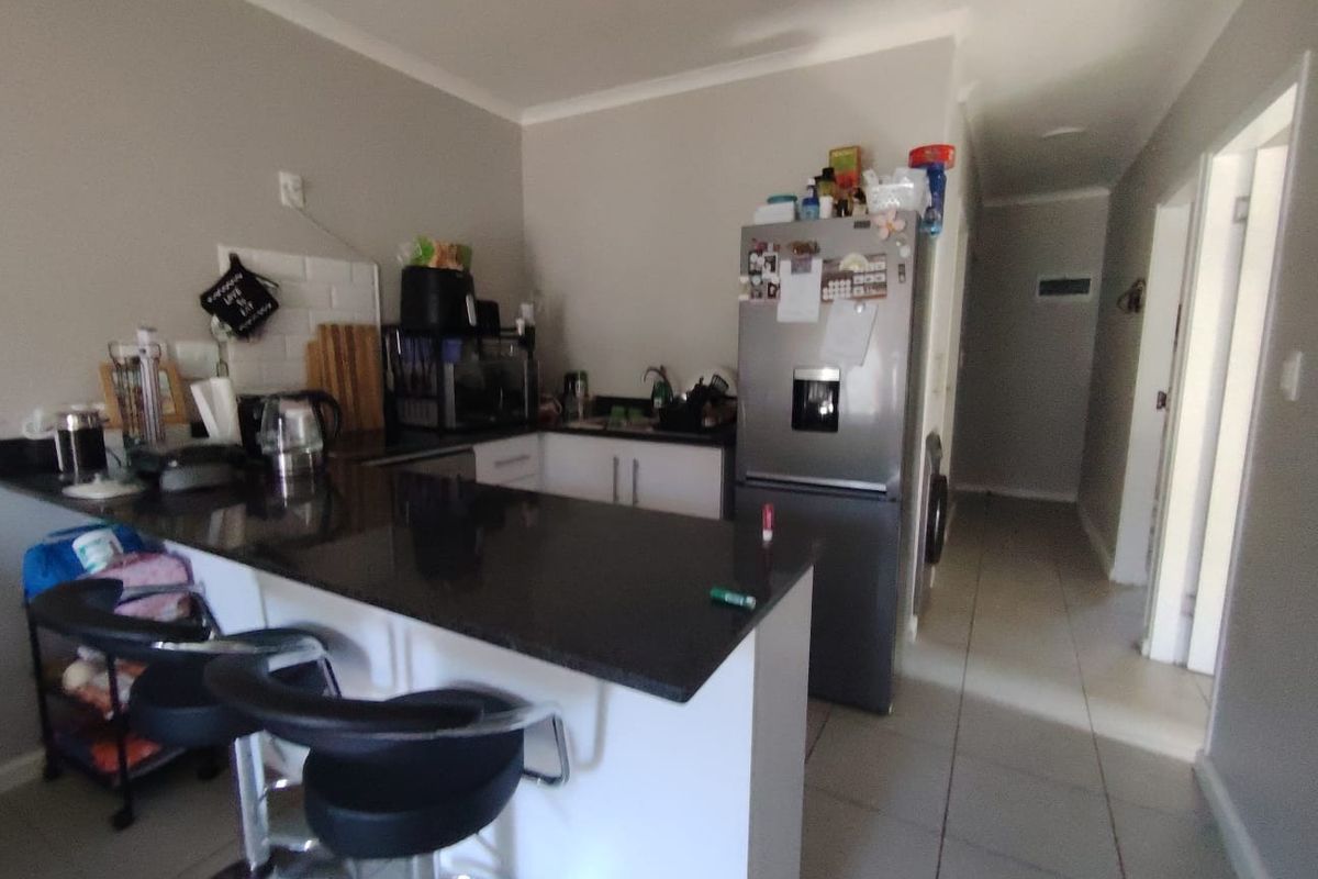 Beautiful Ground Floor Apartment Available To Rent - Photo 4