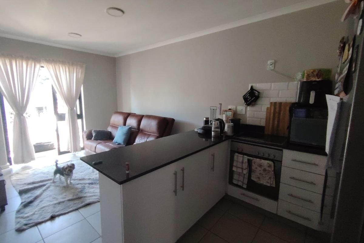Beautiful Ground Floor Apartment Available To Rent - Photo 5