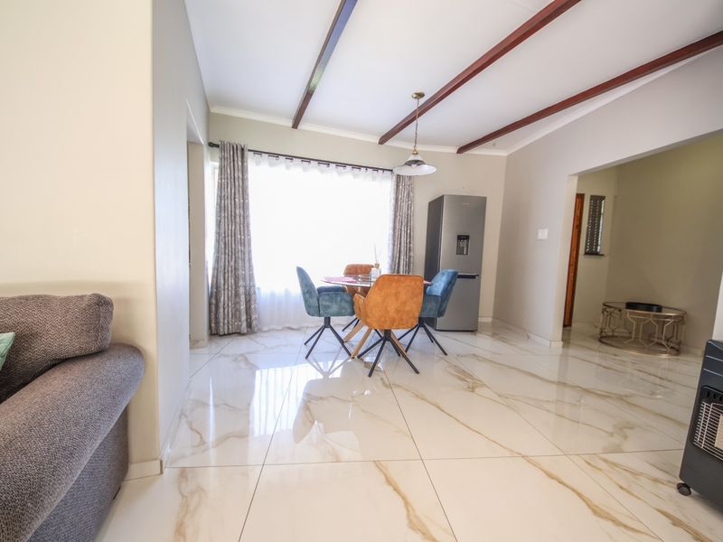 4 Bedroom House For Sale in Parkmore, Sandton - Photo 8