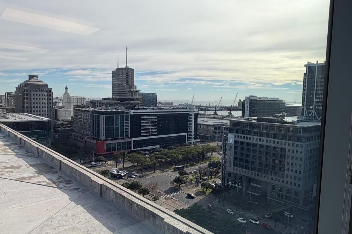 Office To Rent in Foreshore, Cape Town - Photo 2
