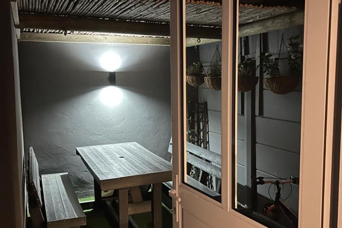 Modern Studio Apartment - Edgemead | Available 1 July - Photo 4