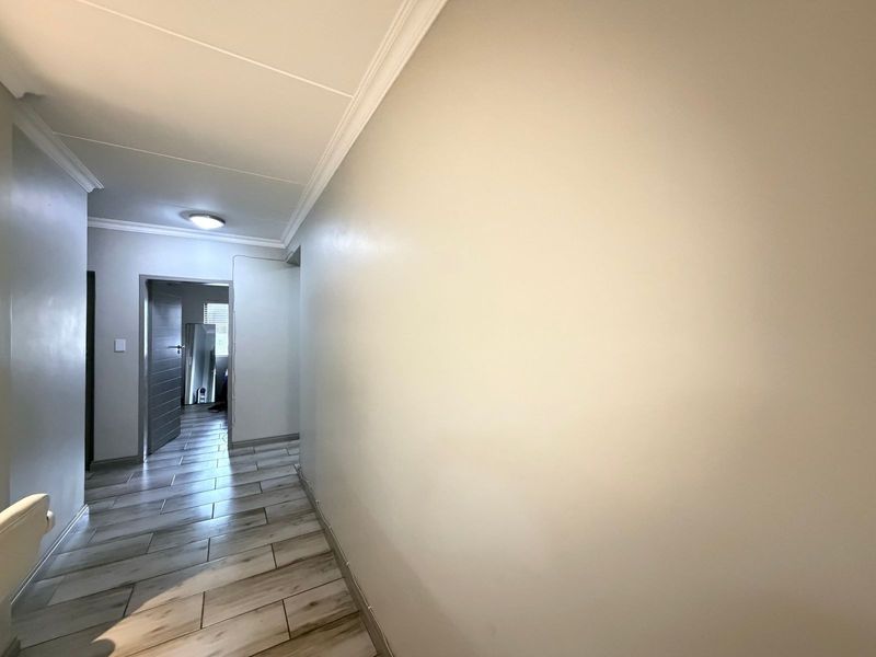 Apartment To Rent in Carlswald, Midrand - Photo 8