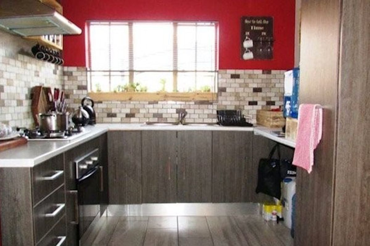 Apartment For Sale in Sylviavale, Vanderbijlpark - Photo 2