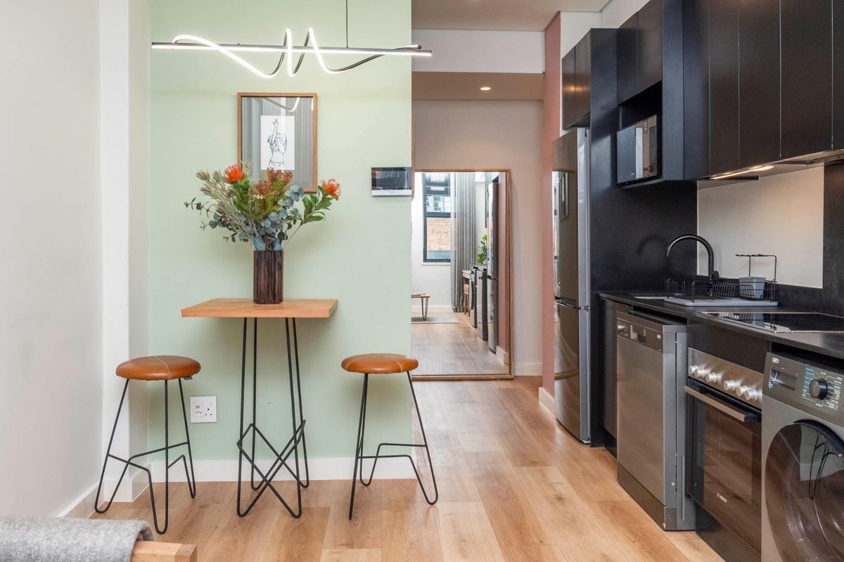 Modern 1 Bed Apartment For Sale in Cape Town City Centre, Cape Town - Photo 5