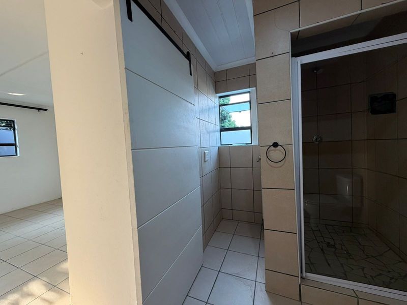 Move-In Ready 1-Bedroom Cottage in Greymont, Johannesburg - Photo 8