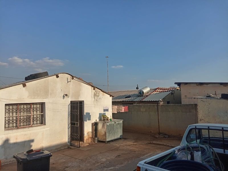 House For Sale in Mapetla, Soweto - Photo 8