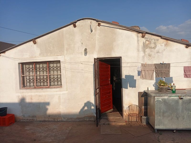 House For Sale in Mapetla, Soweto - Photo 9
