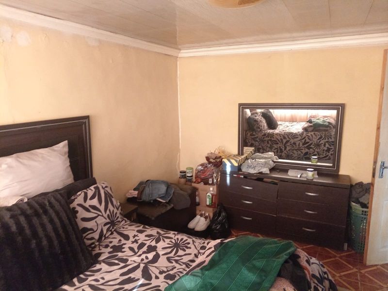 House For Sale in Mapetla, Soweto - Photo 6