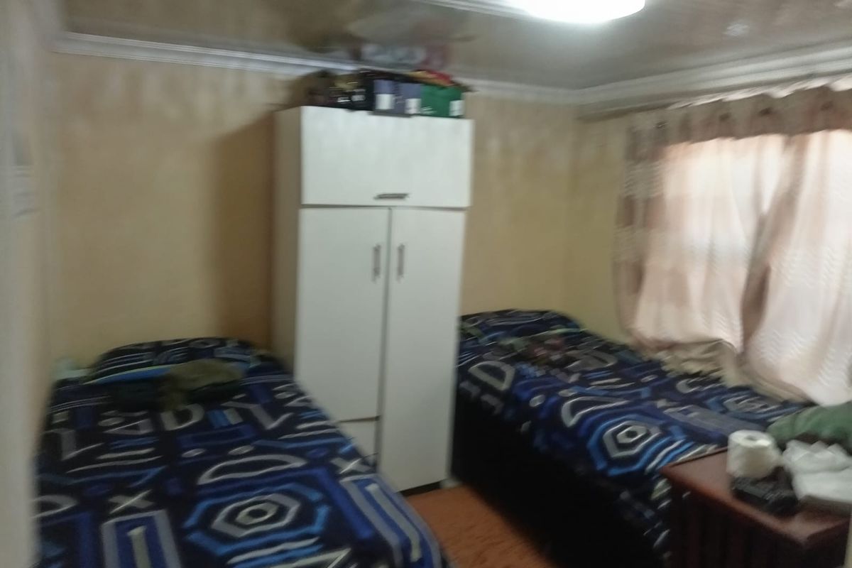 House For Sale in Mapetla, Soweto - Photo 2
