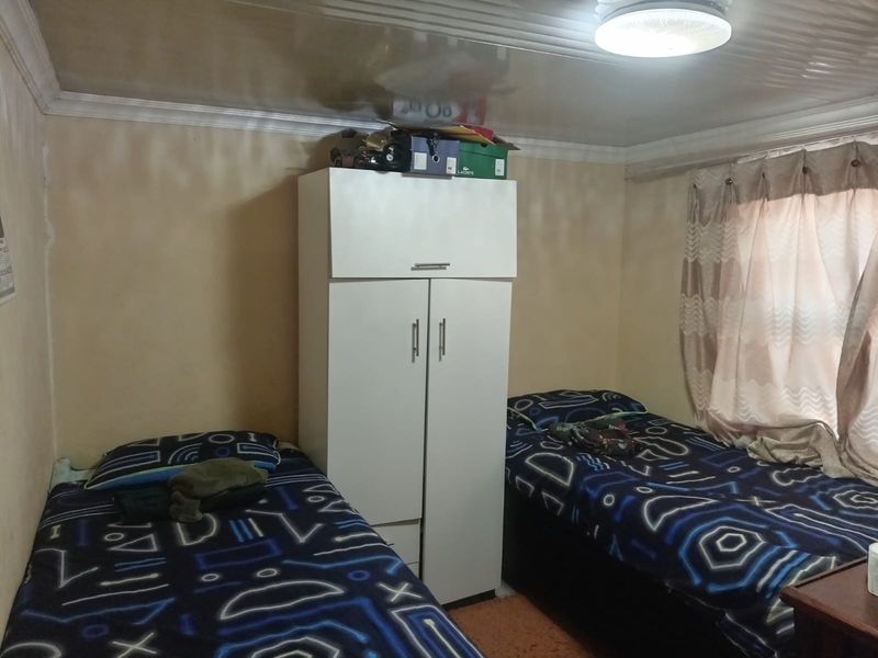 House For Sale in Mapetla, Soweto - Photo 3